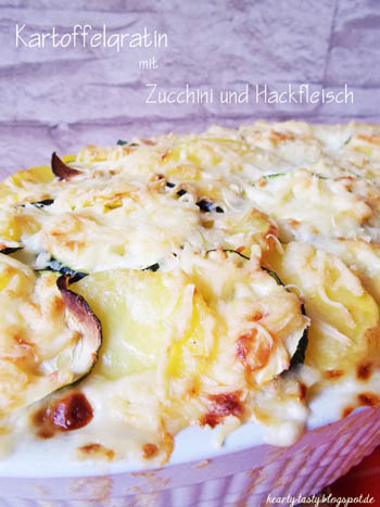 Kartoffelgratin mit Zucchini und Hackfleisch